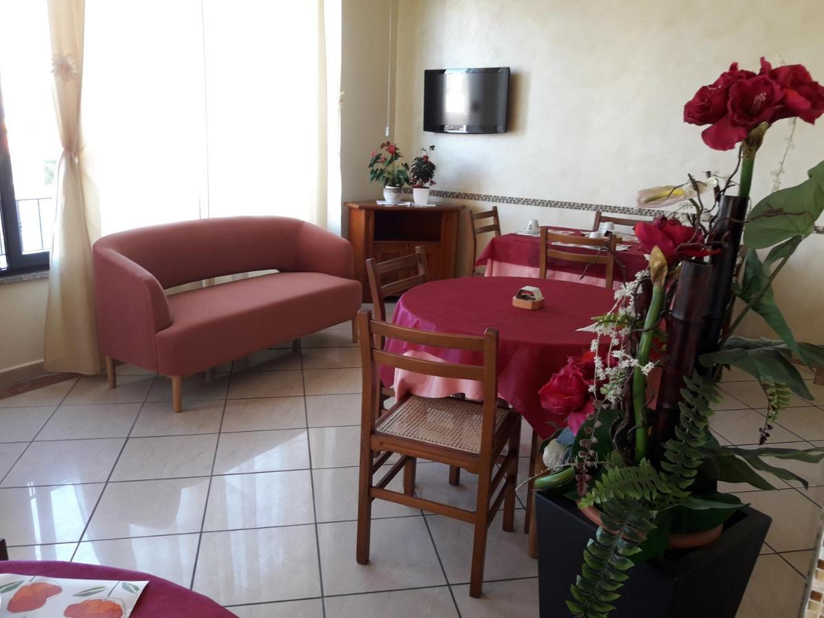 Hotel Villa Aurora ベラーリア・イジェア・マリーナ エクステリア 写真